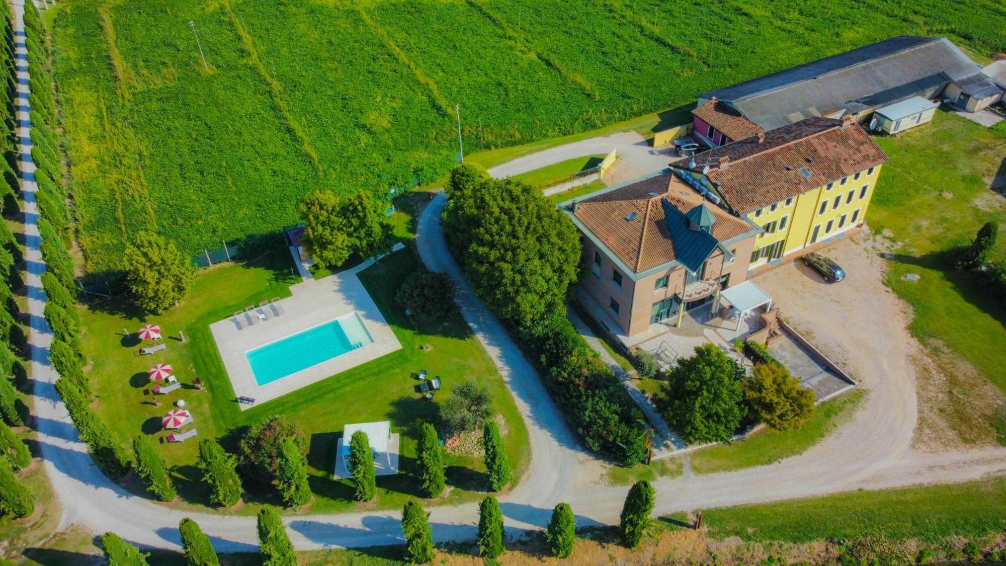 Bb Mambrotta Guest House San Martino Buon Albergo Exterior photo